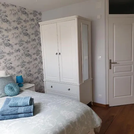 Bed & Breakfast The Alpaca Chalais (Dordogne)