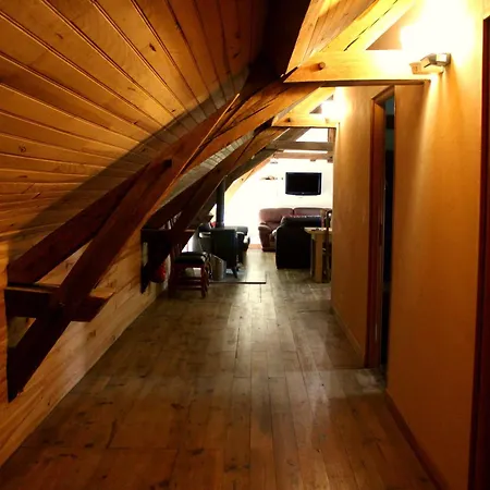 Bed and breakfast The Alpaca Chalais (Dordogne)