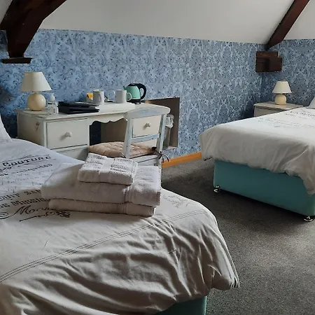 The Alpaca Chalais (Dordogne)