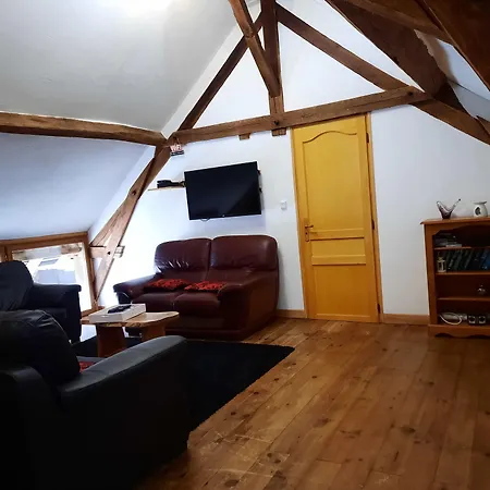 The Alpaca 4* Chalais (Dordogne)