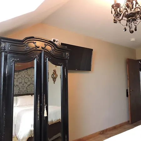 The Alpaca Bed & Breakfast Chalais (Dordogne)