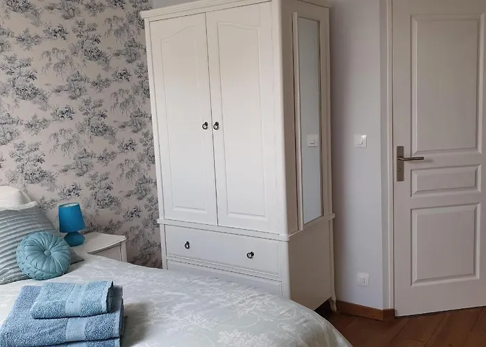 Bed and Breakfast The Alpaca Chalais (Dordogne)